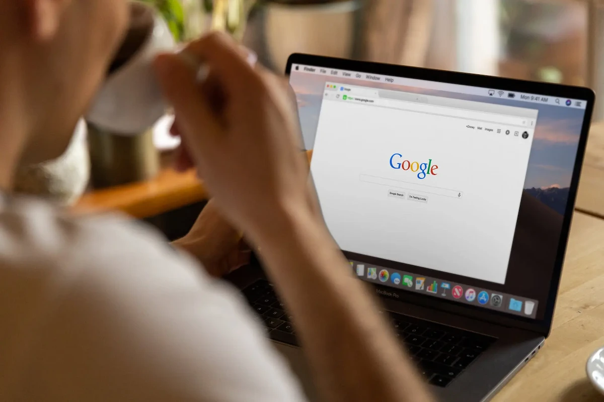 Cara Membuat Website Muncul di Google